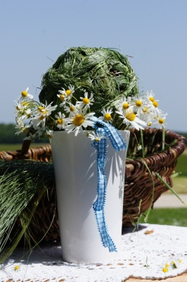 Landhausdeko Sommer Blumenstrausse Selber Binden In Blau Weiss Bastels