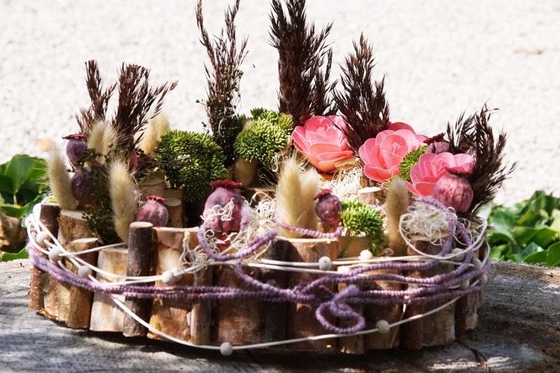 DIY Grabschmuck Mit Trockenblumen Selbermachen - Bastelspass24.de - Fl