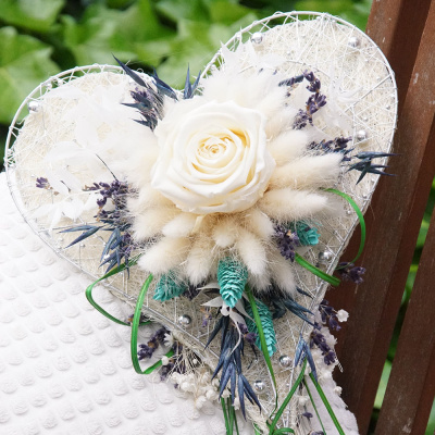 Brautstrauß, Hochzeitsstrauß, Standesamtstrauß mit Trockenblumen und echter präparierter Rose in  blau weiß